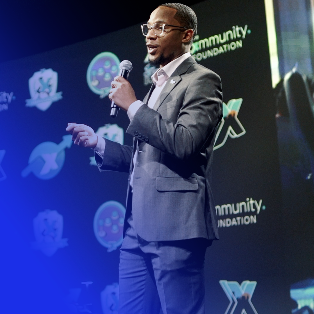 Julian speaking at the cxmmunity Gala in Atlanta 